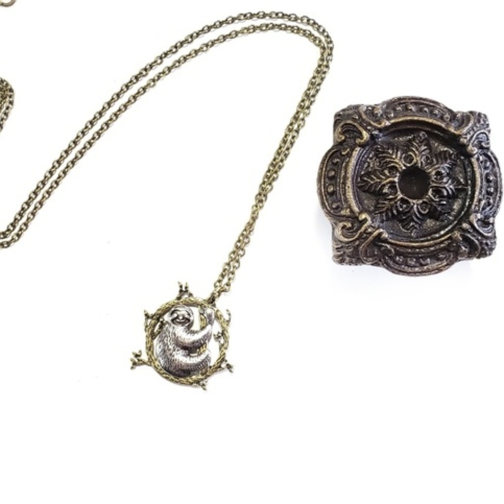 Custom Sloth Necklace Bronze Silver Swinging Tree - Picture 3 of 8